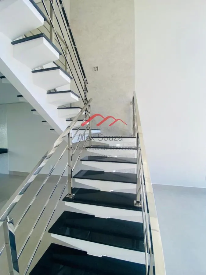 Imagem Sobrado em Condomínio para Venda em Hortolândia, Residencial Jardim do Jatobá, 3 dormitórios, 1 suíte, 3 banheiros, 4 vagas