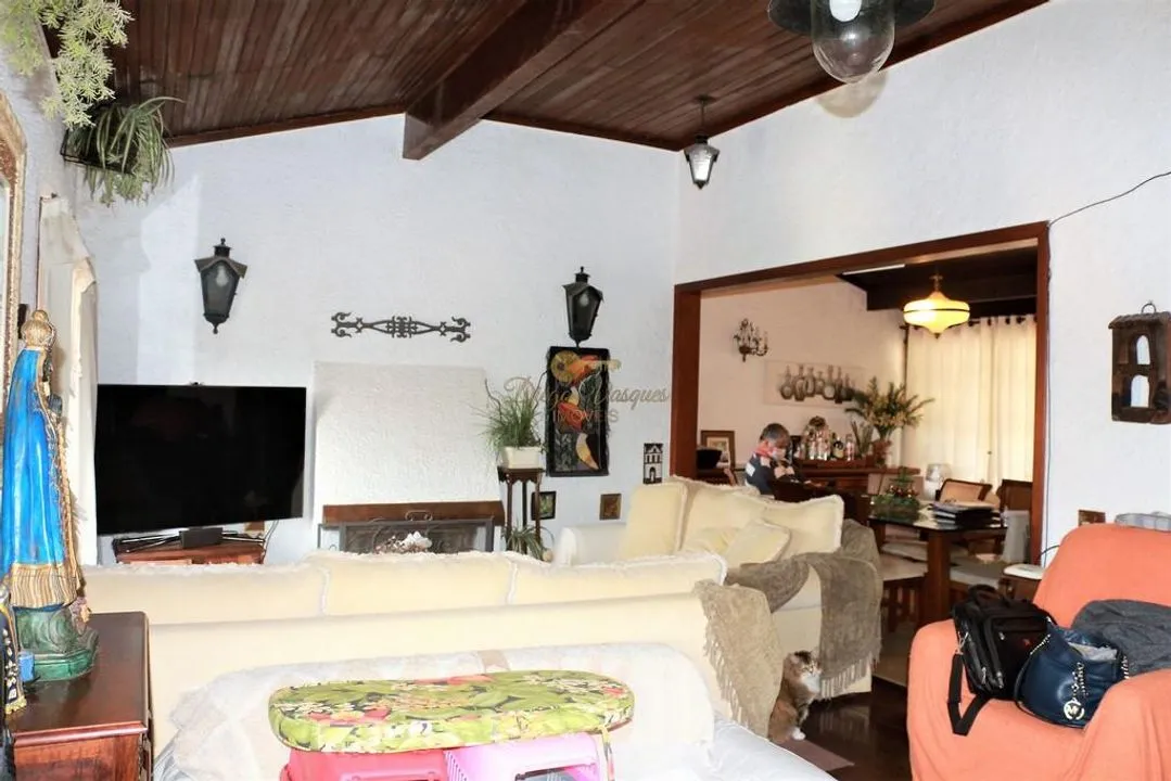 Imagem Casa em Condomínio para Venda em Teresópolis / RJ no bairro Iucas