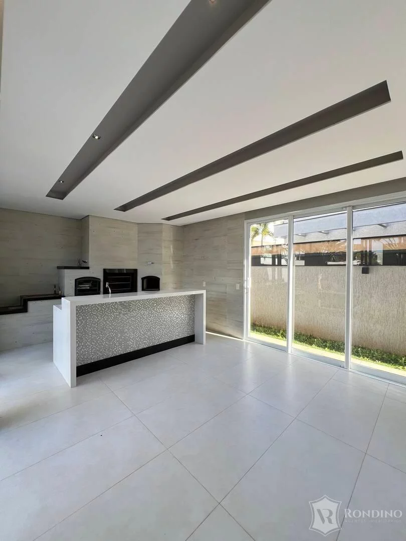 Imagem Casa no Alphaville Nova Esplanada com 4 Suítes e Piscina