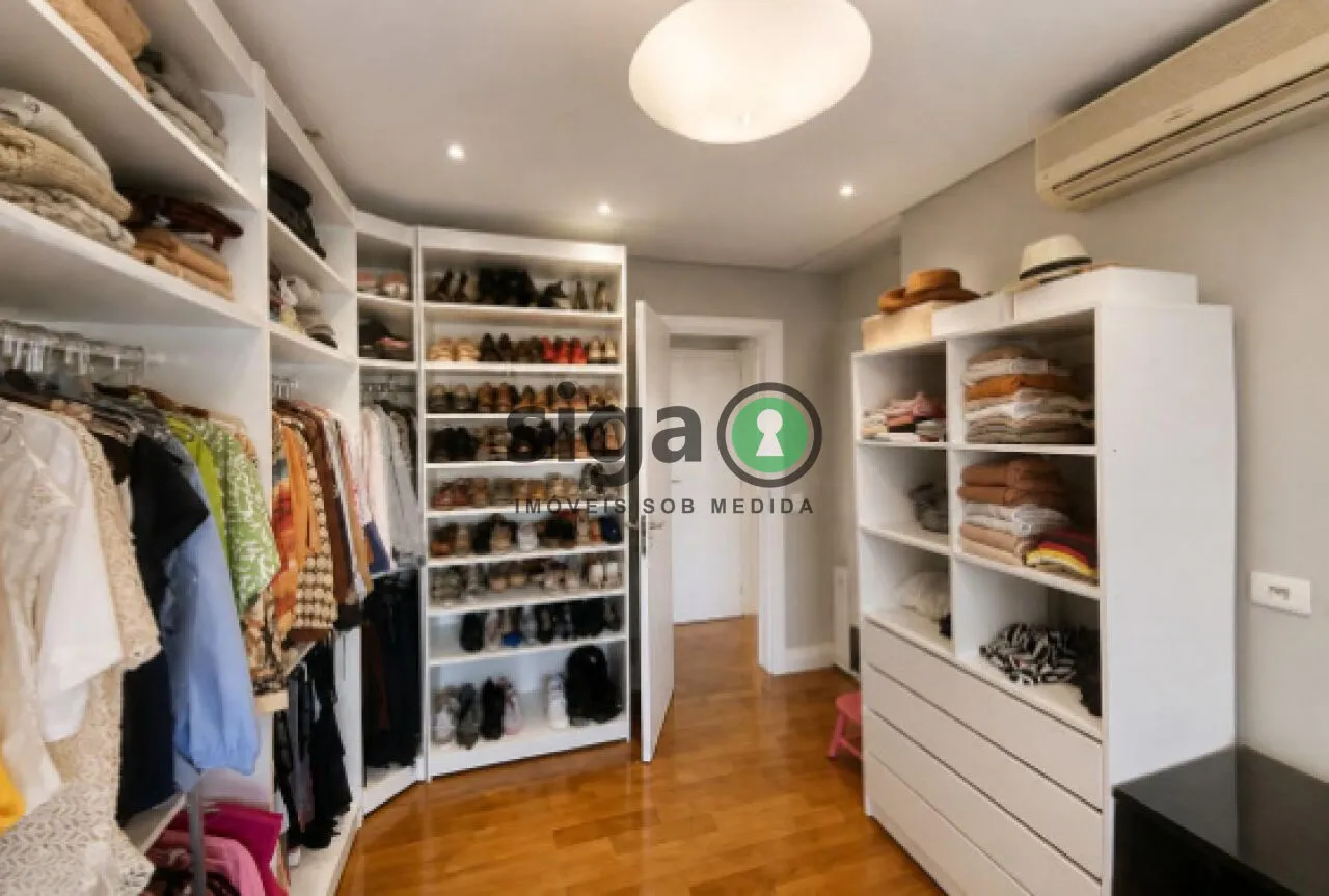 Imagem Apartamento á Venda no Parque Panamby , 247m2 com 4 quartos e 4 vagas