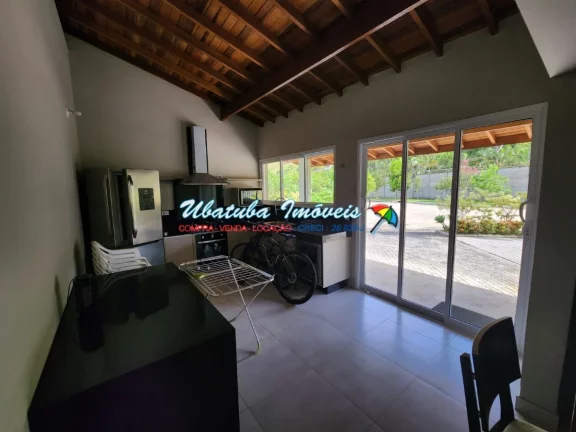 Imagem Excelente casas mobiliadas para investimento em condomínio fechado