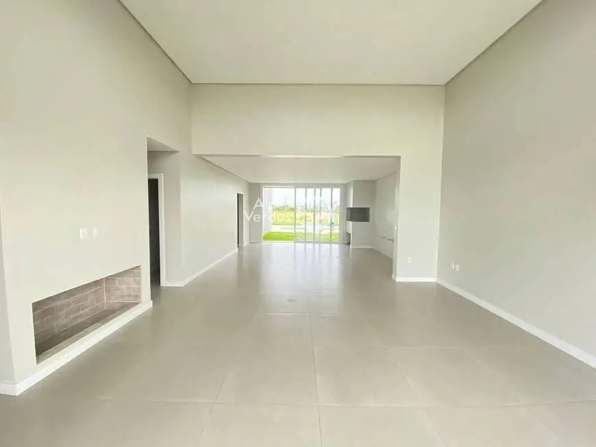 Imagem Casa de Condomínio à Venda em Reserva das Aguas, Torres - RS
