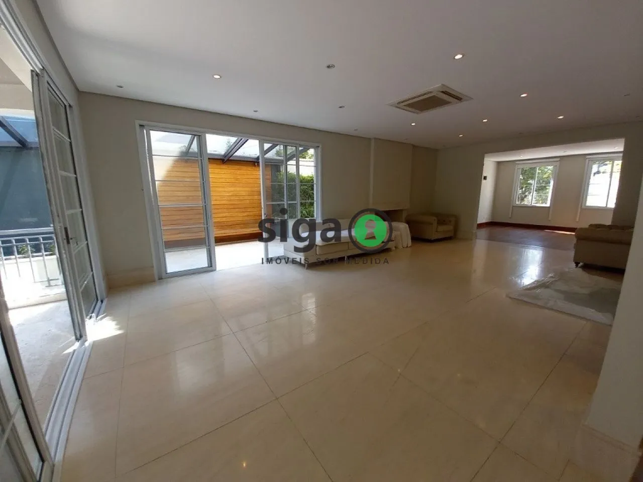 Imagem Casa em Condomínio a venda no Alto da Boa Vista com 4 quartos