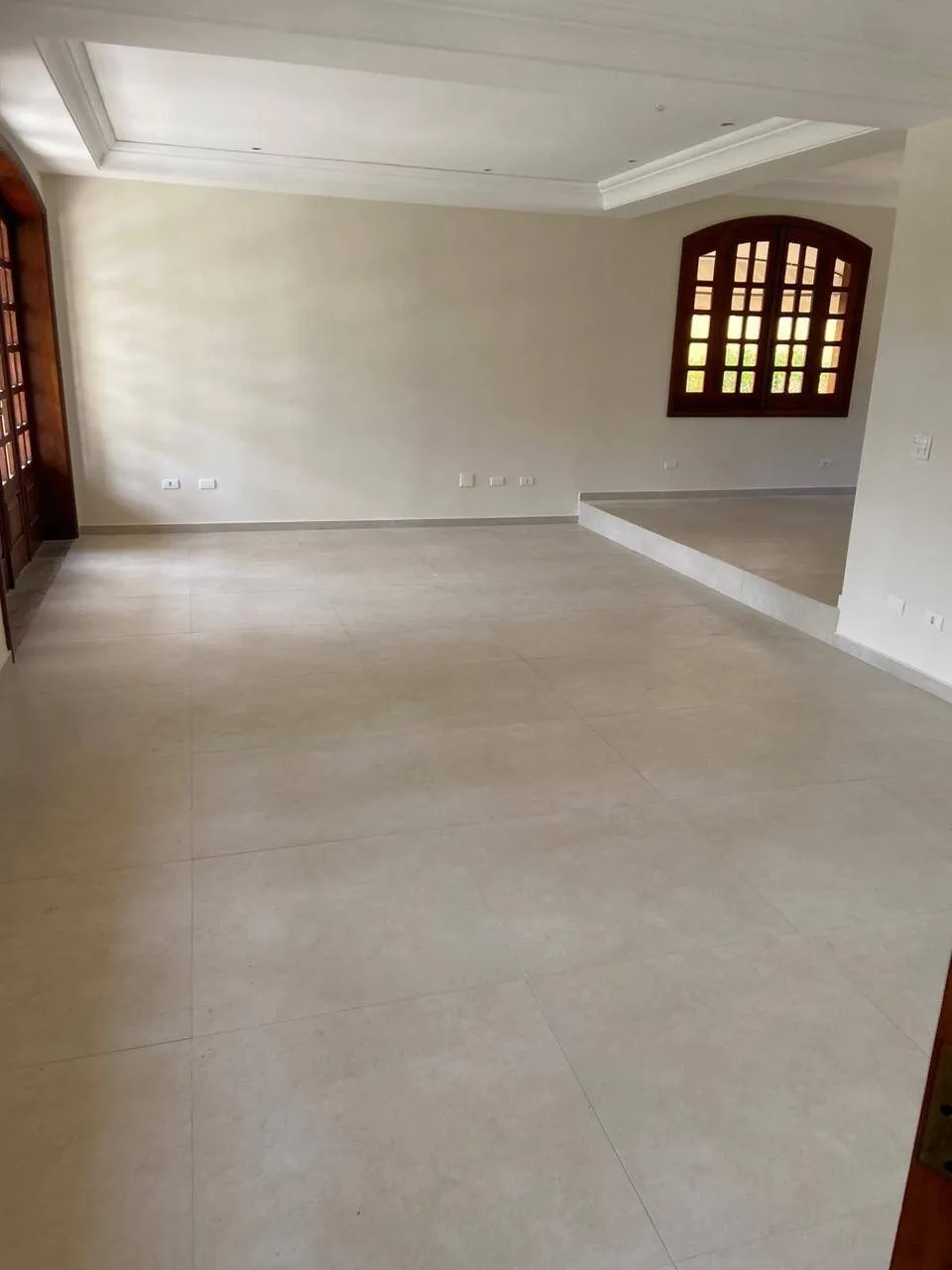 Imagem Casa Sobrado de 620m² Construído Localizado no Residencial 6 Alphaville!