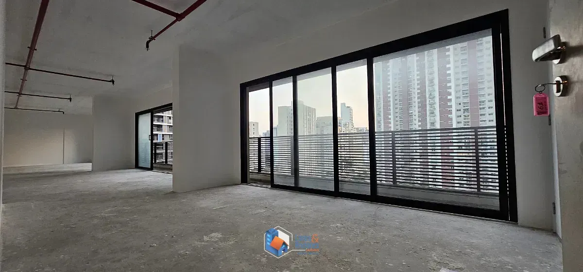 Imagem Conjunto comercial para venda em Vila Mariana, 132m²
