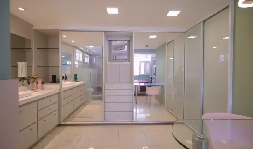 Imagem Casa com 5 Quartos à Venda, 1.600 m² em De Lourdes - Fortaleza