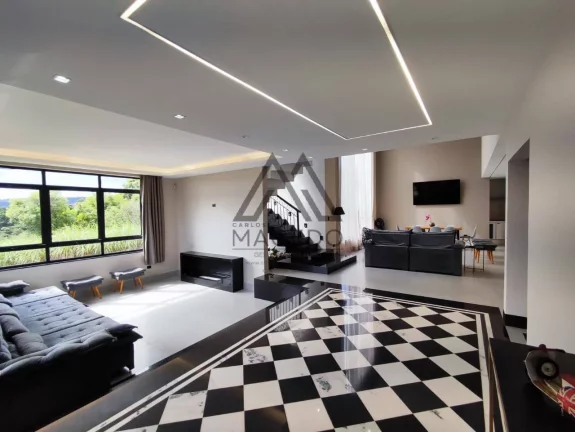 Imagem Casa de Luxo com Vista para a Cuesta e Lago - Ninho Verde 2, Pardinho/SP.