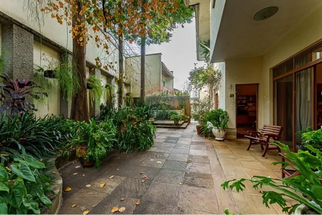 Imagem CASA ICÔNICA NO PACAEMBU – ARQUITETURA E CHARME ATEMPORAL!