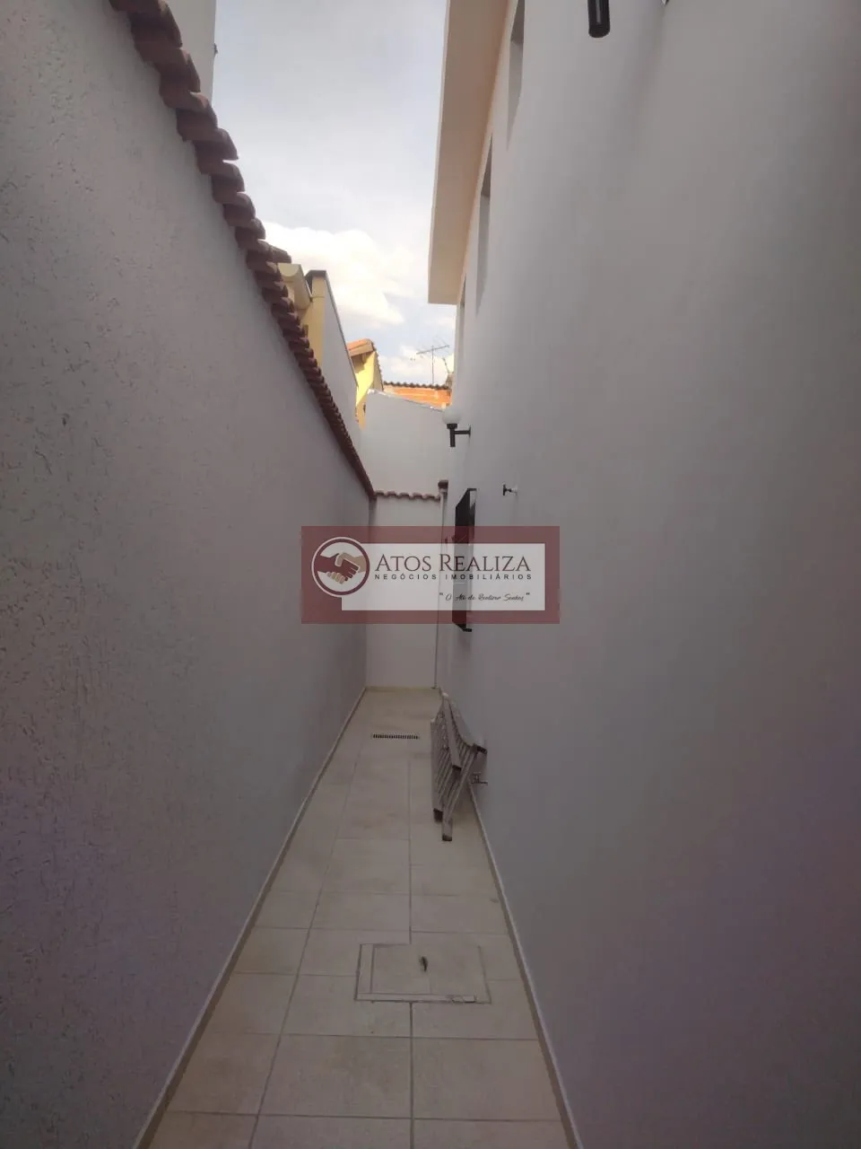 Imagem Sobrado em Vila Gea Campo Grande, 3 dormitórios, 02 vagas por R$3.000/mês