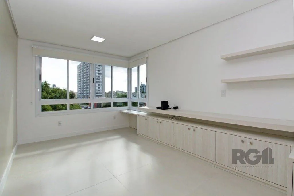 Imagem Excelente apartamento de 98m² com 3 dormitórios e 2 vagas.