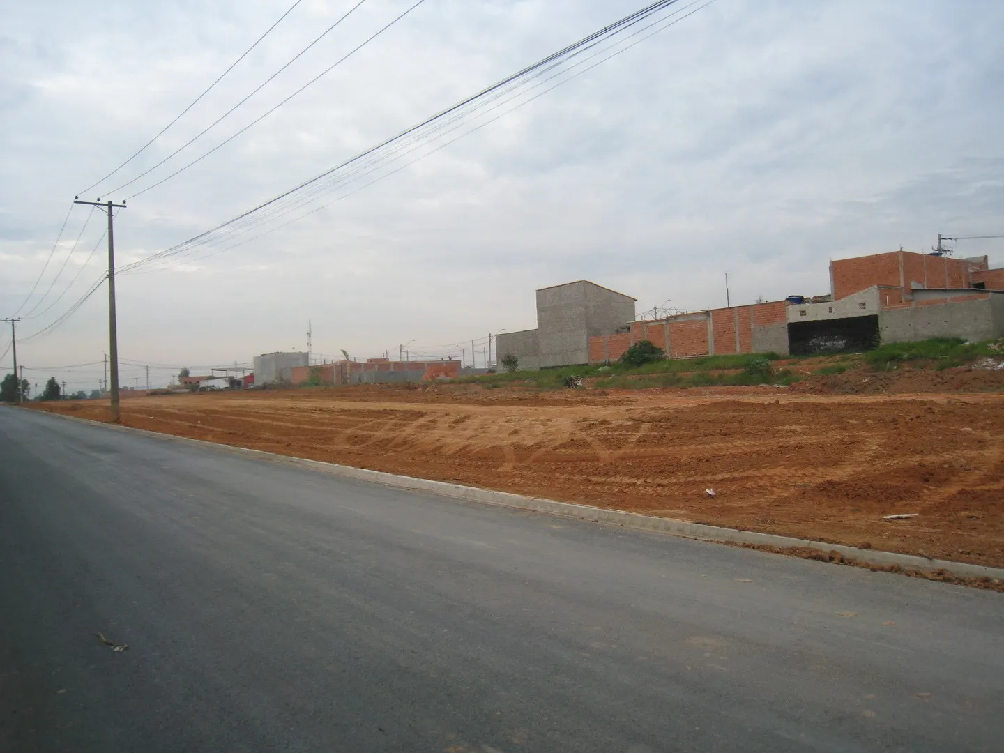 Foto do imóvel Ótimo lote comercial à venda, pronto para construir em ÉDEN, SOROCABA - SP