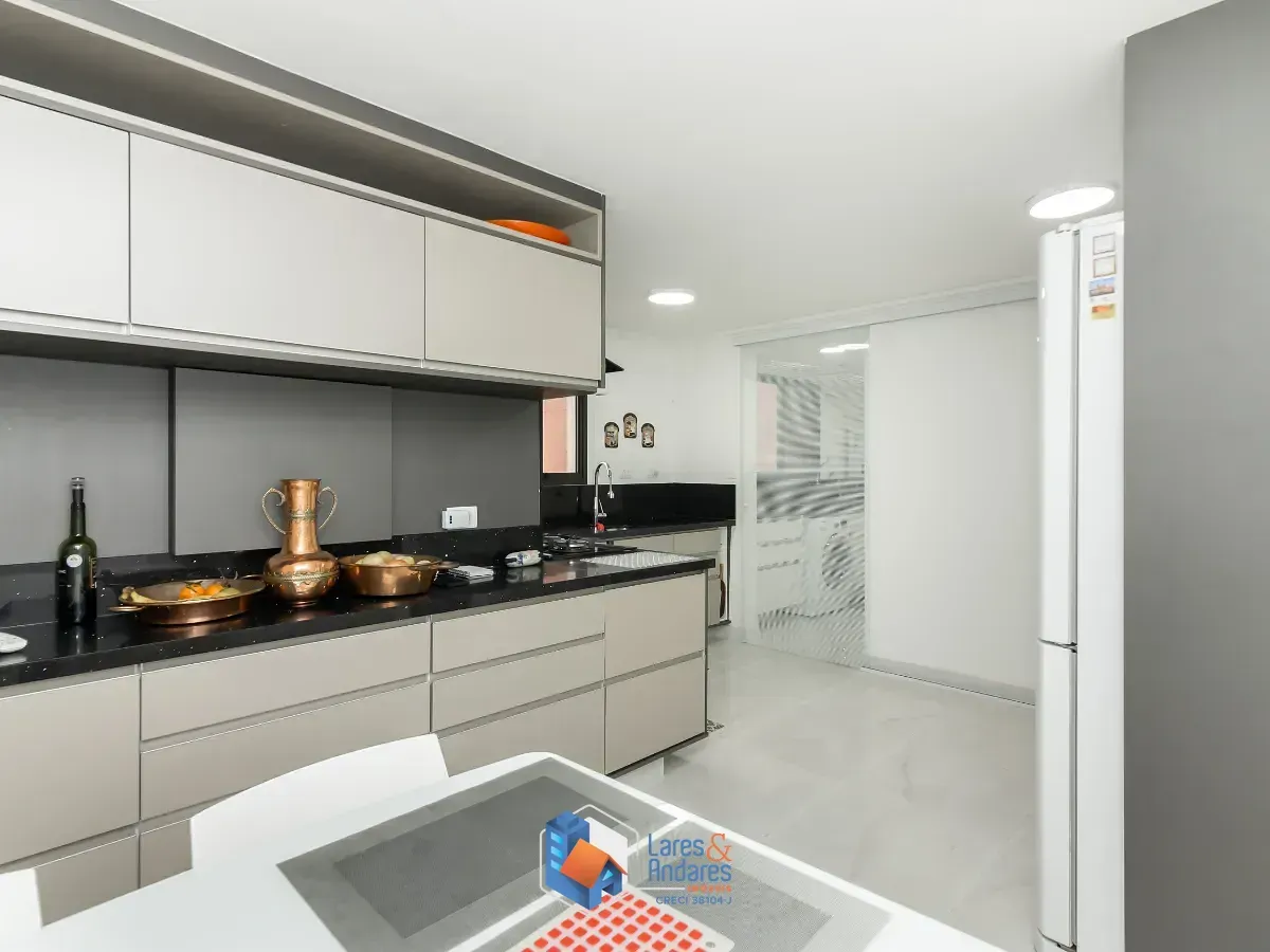 Imagem Apartamento para venda em Santo Amaro com 4 quartos, sendo 2 suítes, 159m²