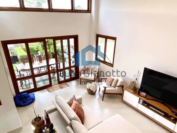 Imagem Casa à venda no Cond Palm Hills na Granja Viana