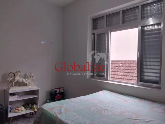 Imagem Apartamento com 2 dormitorios,1 banheiro, salão de festas, área de serviço e vaga no Embaré em Santos por R$ 310.000,00