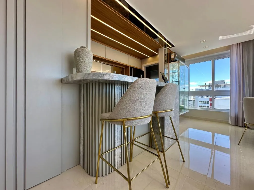 Imagem Apartamento 4 Dormitórios - Bairro Centro