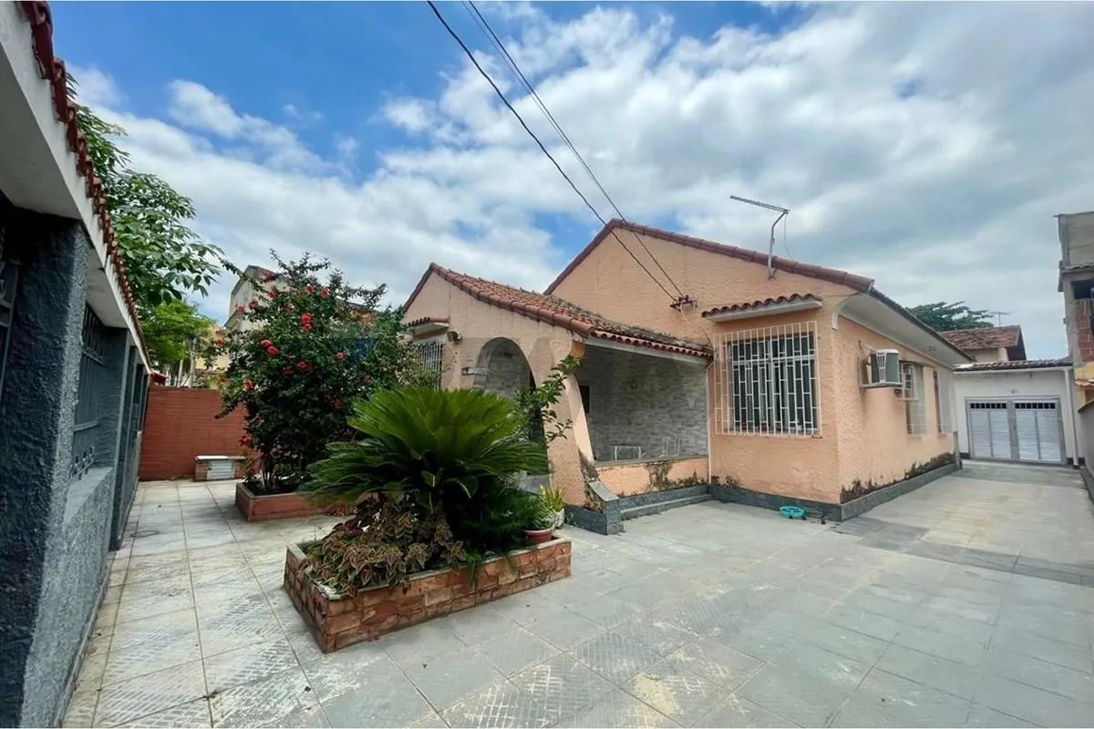 Imagem Casa Espetacular em Marechal Hermes.