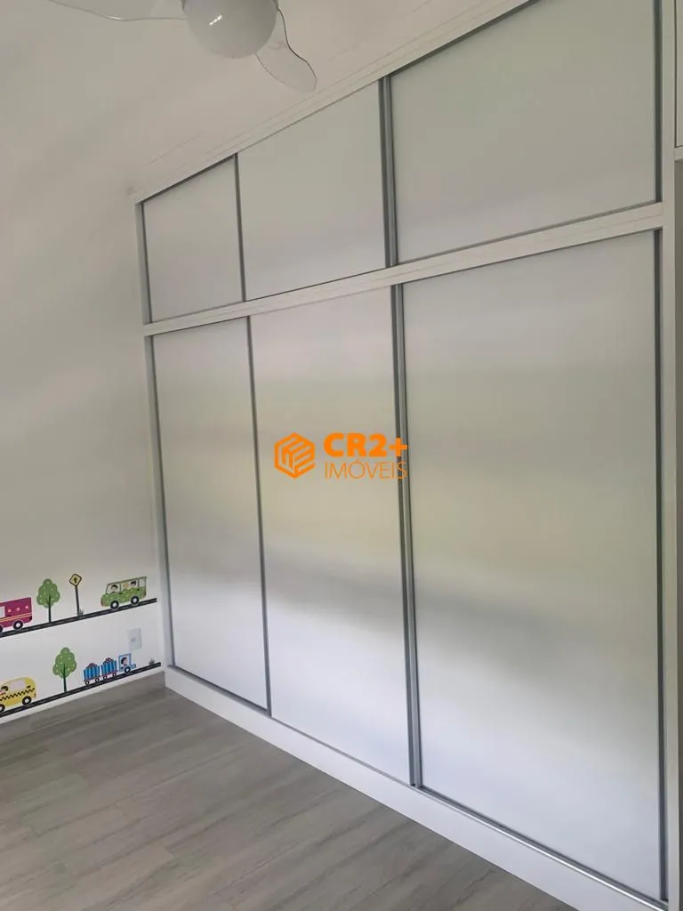 Imagem Vendo casa sobrado 223 m2, 04 quartos, 04 suítes, 04 vagas de garagem em Taubaté