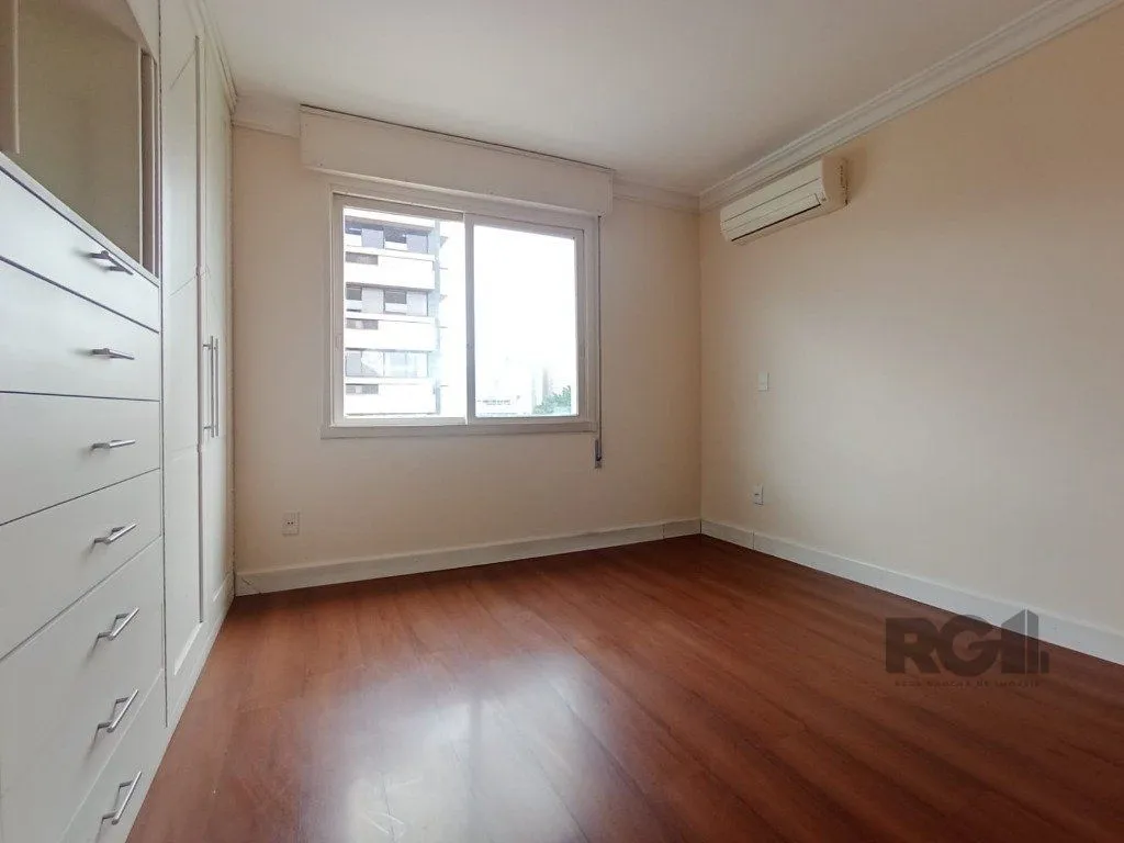 Imagem Duplex 2 dormitórios 1 vaga coberta em frente ao parque marinha do Brasil no Praia de Belas