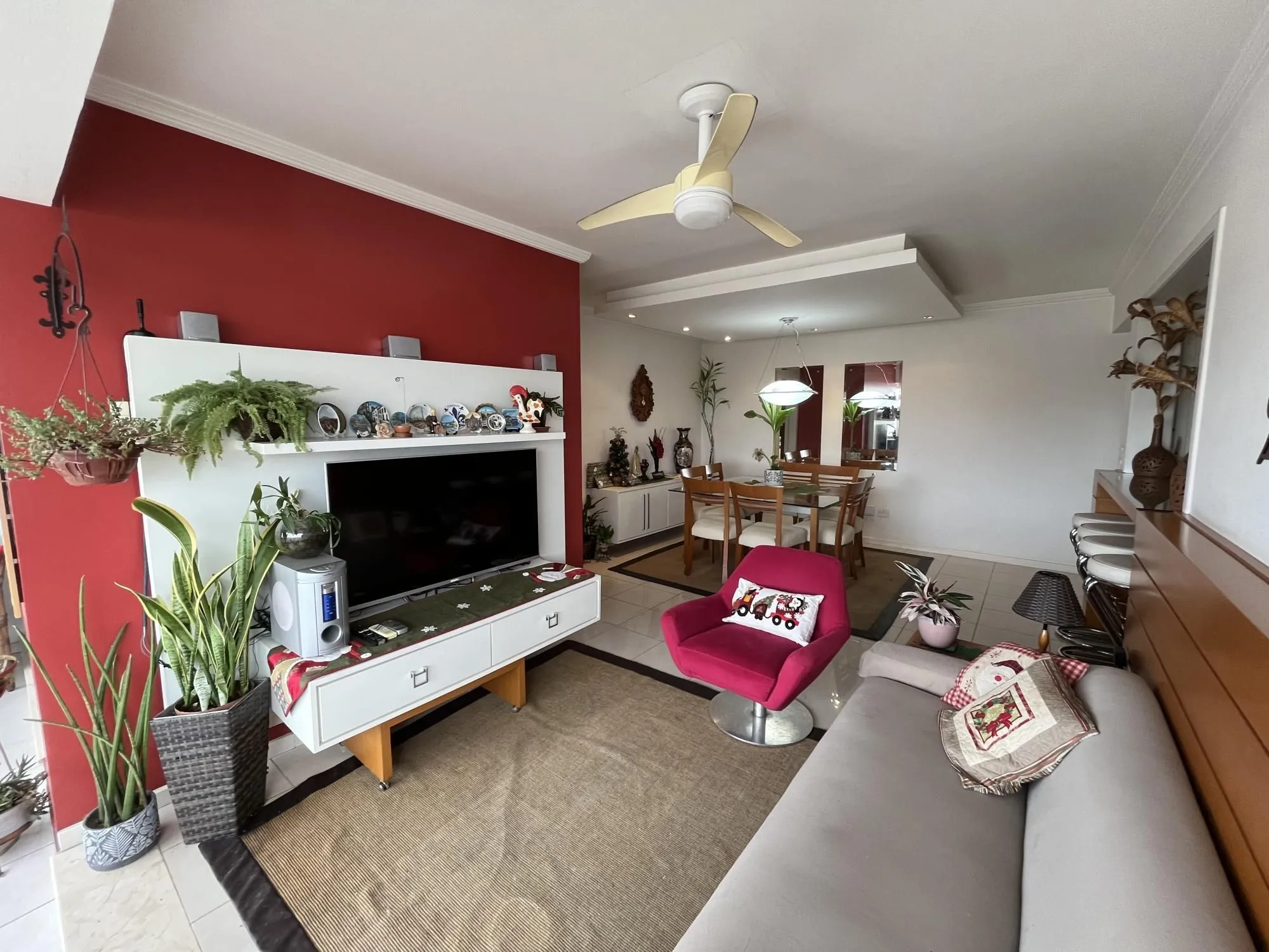 Imagem Apartamento de três dormitórios, suíte e uma vaga de garagem no bairro Santana