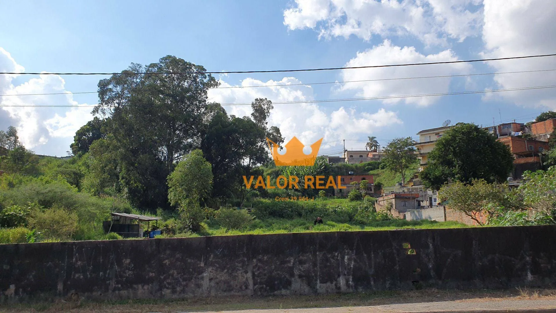 Imagem Oportunidade Única de Investimento em Jundiaí! Área Comercial com 3.047 m2 de frente para Av Samuel Martins.