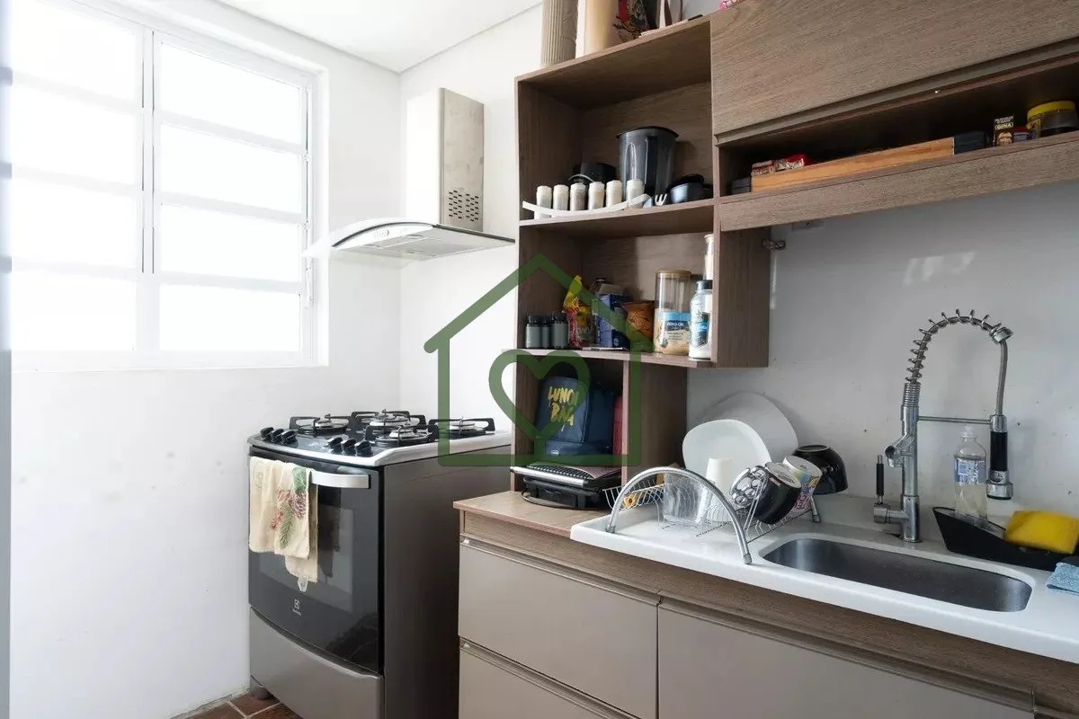 Imagem Apartamento mobiliado de 1 dormitório à venda no Bairro Glória, em Porto Alegre.
Imóvel recentem...