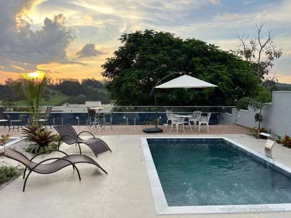 Imagem Casa de Condomínio com 600m² com 3 suites e Área gourmet