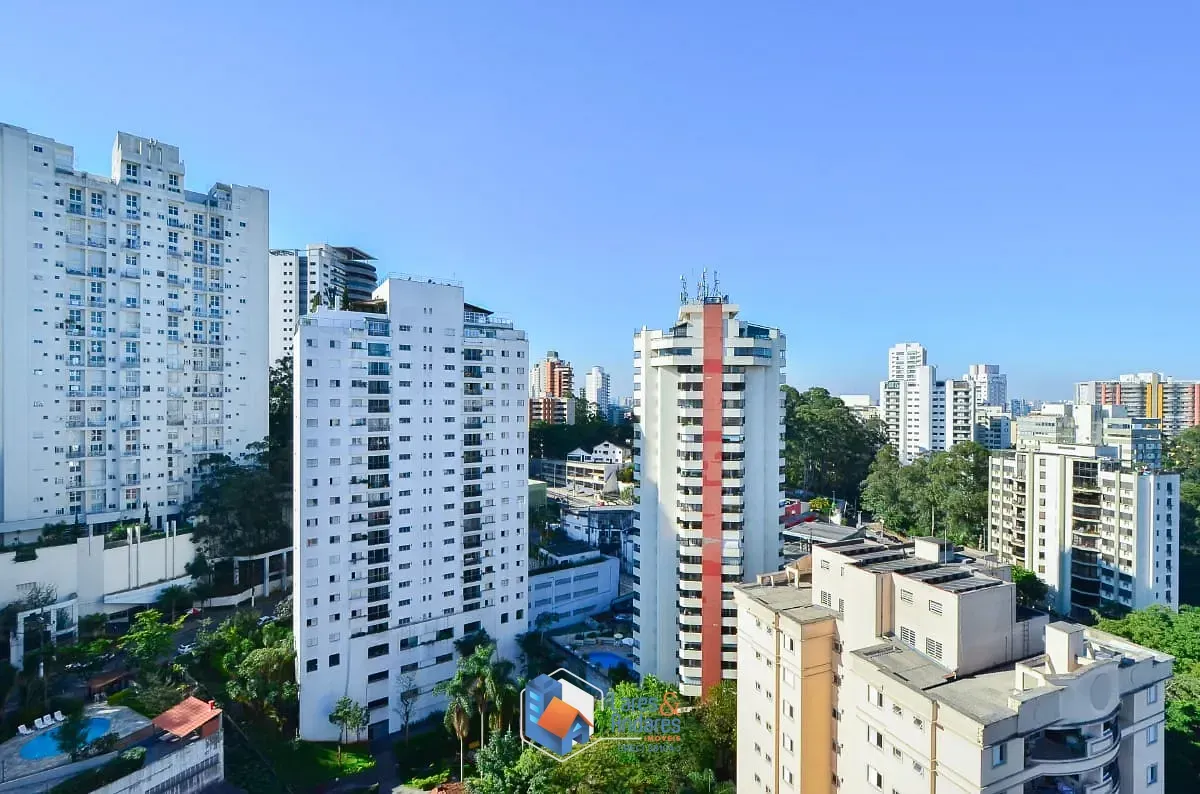 Imagem Triplex para venda em Morumbi com 3 quartos, sendo 3 suítes, 370.59m²
