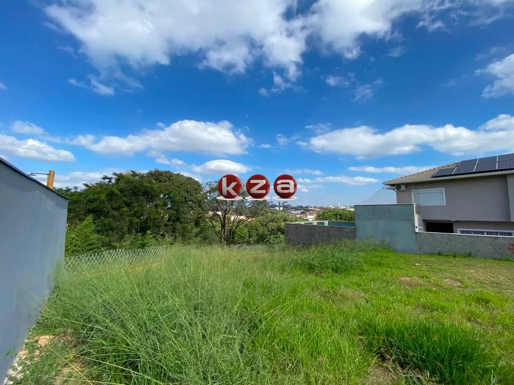 Imagem Terreno à Venda em Valinhos-SP Condomínio Bosque dos Cambarás 330m² de Área