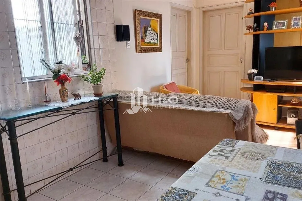 Imagem Oportunidade no Tatuapé: Casa Térrea com Suíte e Vaga Coberta - Localização Privilegiada