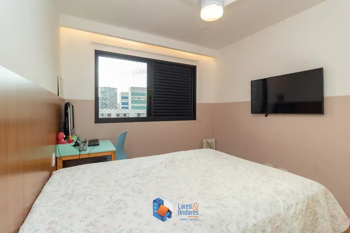 Imagem Apartamento para venda em Moema com 3 quartos, sendo 1 suíte, 152m²