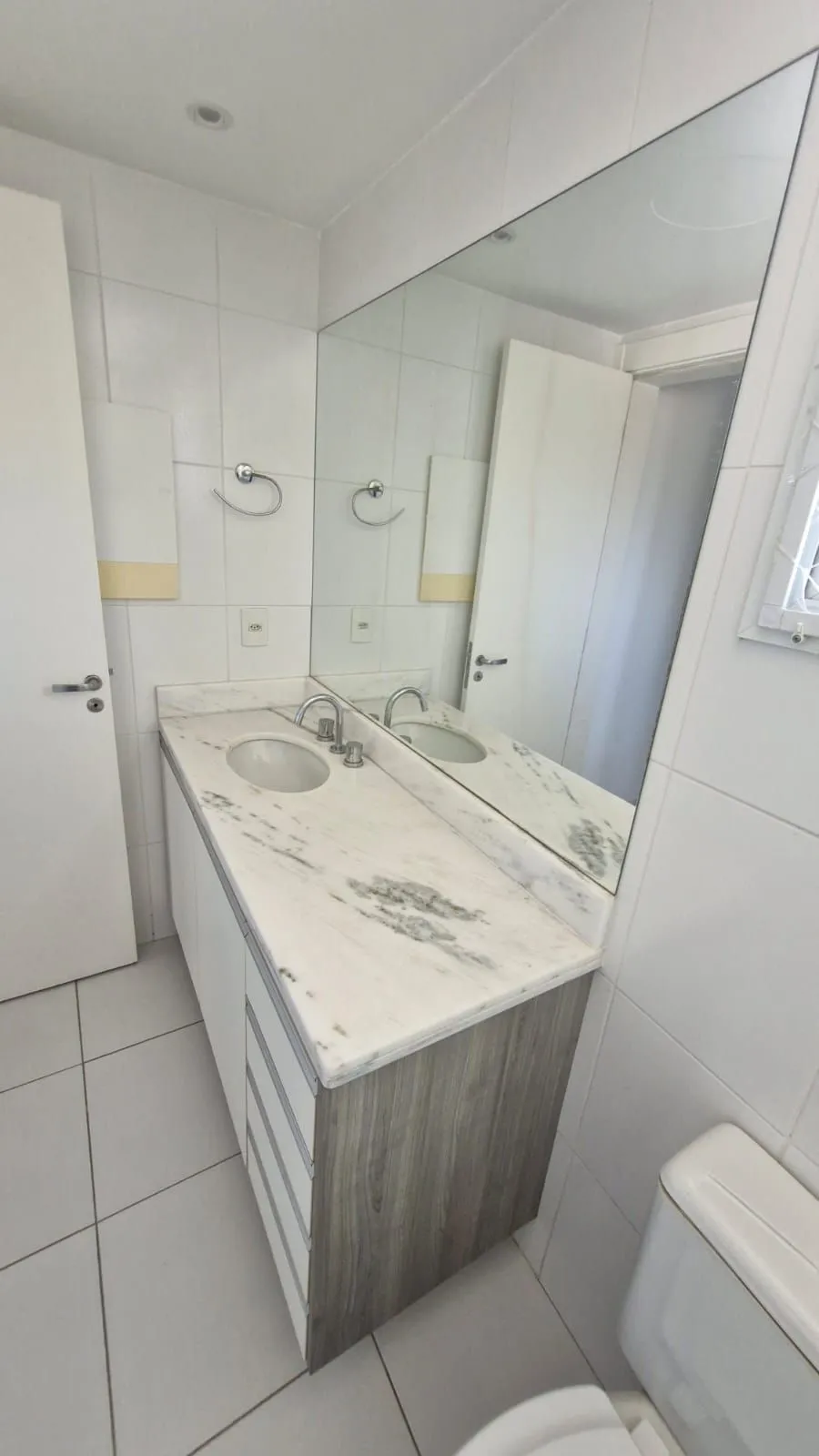 Imagem Casa em Condominio fechado, 5 dormitórios com infraestrutura completa