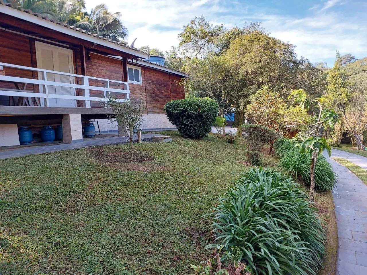 Imagem Chácara com 3 Quartos à Venda, 2000 metros em Jardim Colibri - Embu das Artes