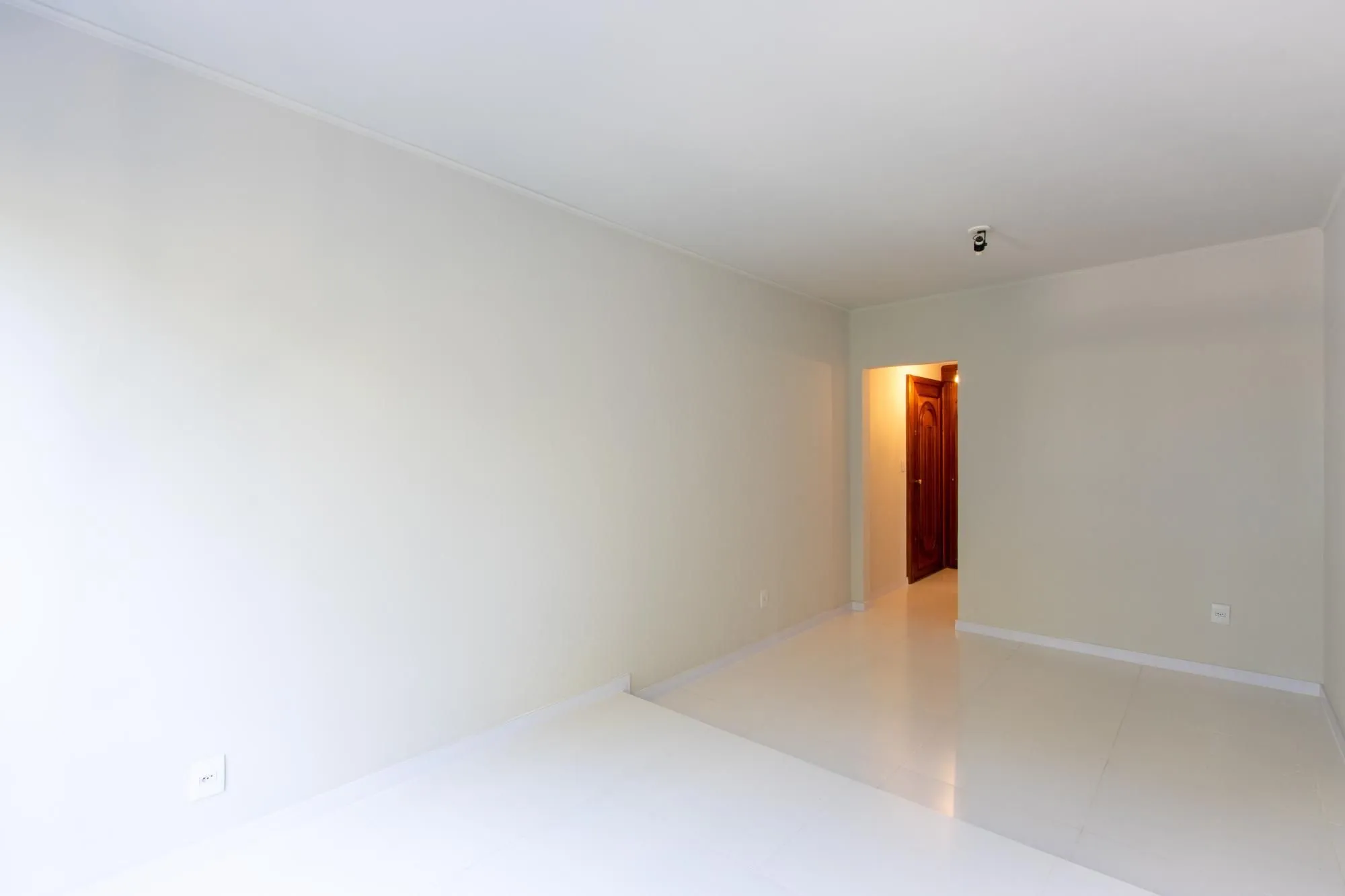 Imagem Apartamento 3 quartos, reformado, condomínio com infraestrutura - Bairro Cristal