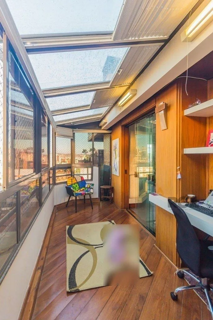 Imagem Excelente cobertura de 175m² com 3 dormitórios e 2 vagas.