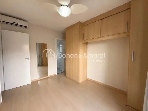 Imagem Charmosa casa localizado em uma das regiões mais valorizadas de Campinas.

O imóvel possui 3 dormi...