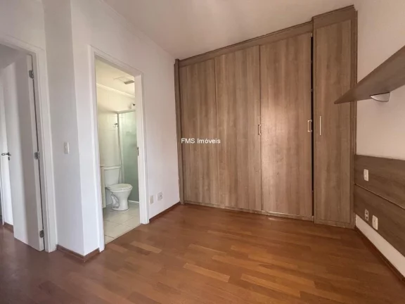 Imagem Apartamento à venda em São Paulo. Bairro Bela Vista: 3 quartos, 1 suíte, 1 sala, 2 banheiros, 1 vaga, 66m².