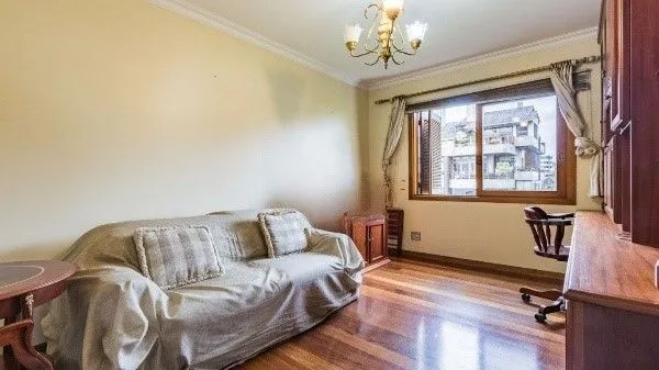Imagem Amplo apartamento com 3 dormitórios, churrasqueira e hidromassagem - 222m² - Petrópolis