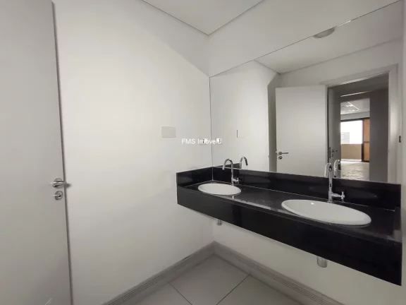 Imagem Excelente oportunidade: Loja comercial para locação em Alphaville Industrial, Barueri-SP - 8 banheiros, 8 vagas, 532,74m²!