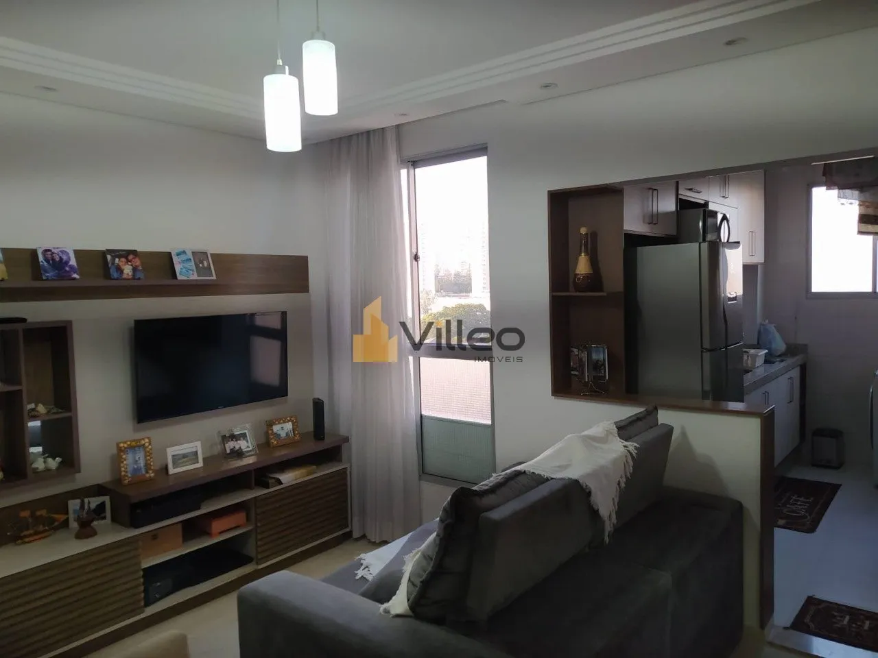 Imagem Descubra um novo padrão de viver no coração do Jardim São Carlos. Este refinado apartamento à v...