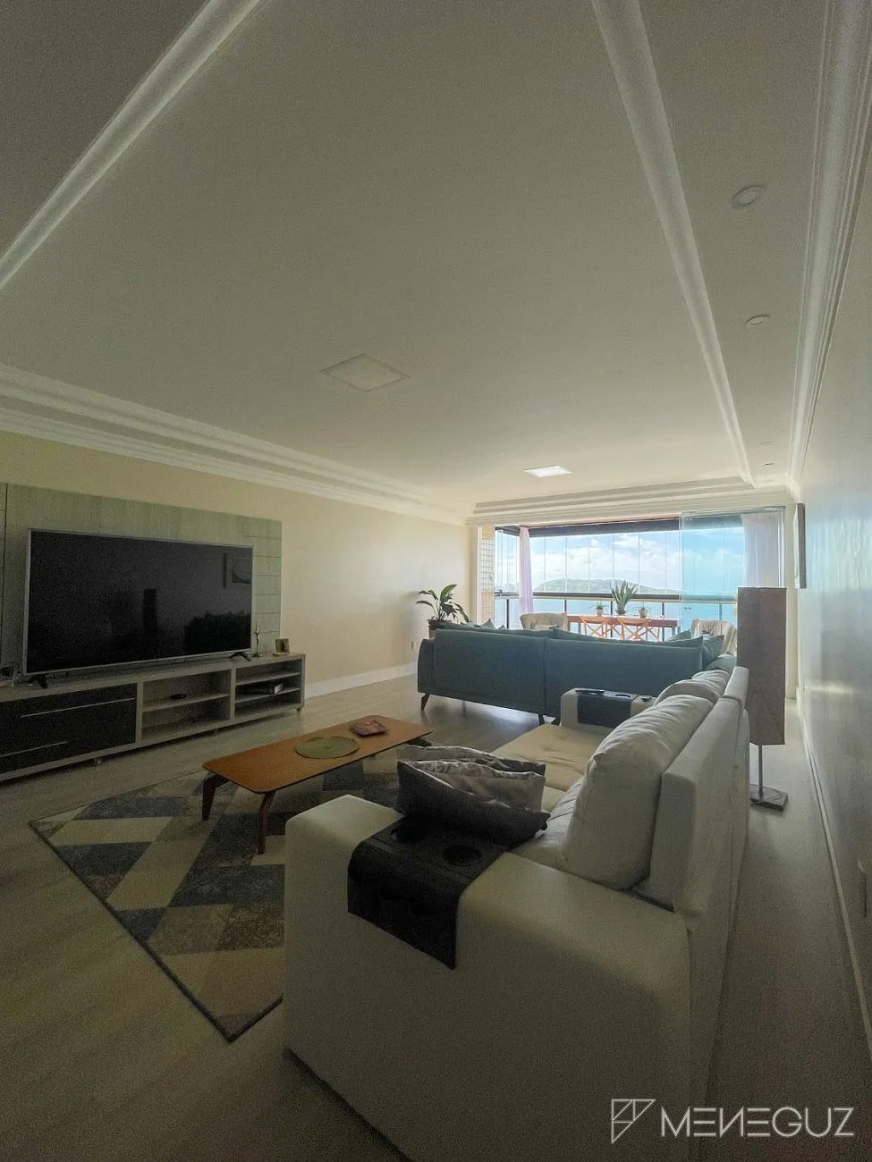 Imagem Apartamento de 03 quartos mais DCE completa na praia do morro de frente!