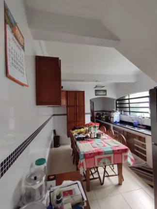 Imagem Sobrado com 2 dormitórios à venda, 192 m² por R$ 560.000,00 - Ocian - Praia Grande/SP