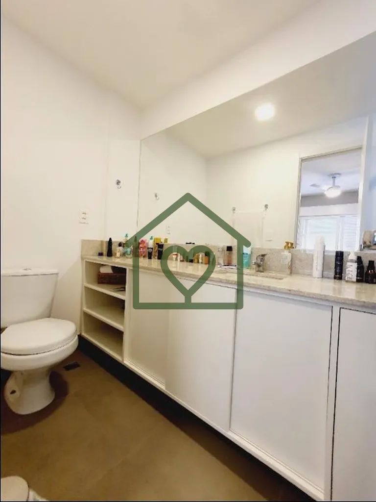 Imagem Excelente apartamento totalmente mobiliado, com planta de 3 dormitórios transformada em 2, sendo 1 ...