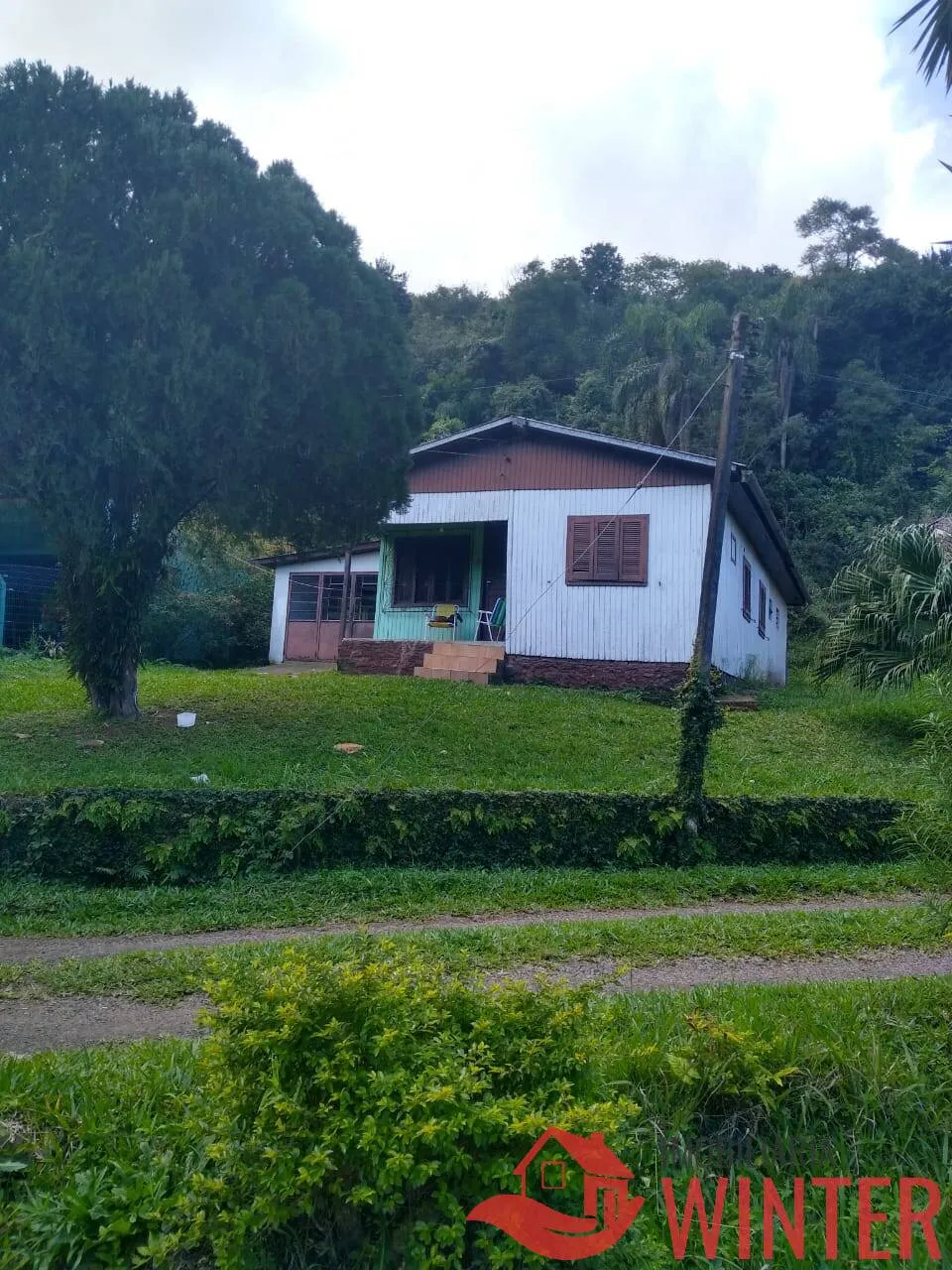 Imagem Área de terras com 52.870,00m² com ótima casa em Escadinhas feliz.