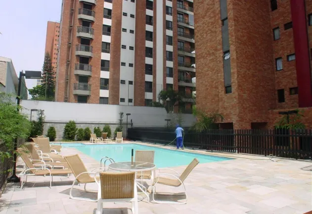 Imagem Apartamento com 4 Quartos à Venda, 220 m² em Vila Uberabinha - São Paulo