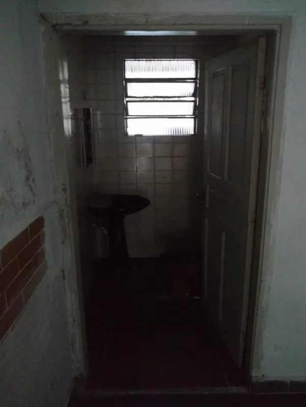 Imagem Sobrado à venda em São Caetano do Sul-SP, bairro Cerâmica: 2 quartos, 1 banheiro, 1 vaga e 160m². Aproveite!