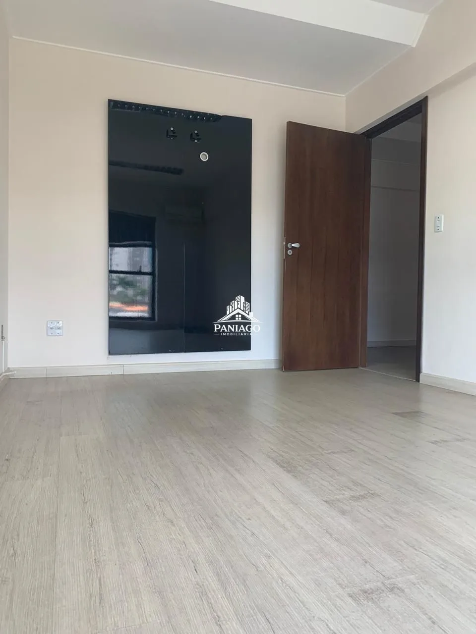 Imagem Sala Comercial à Venda ou Permuta no Centro Empresarial Cuiabá - Av do CPA