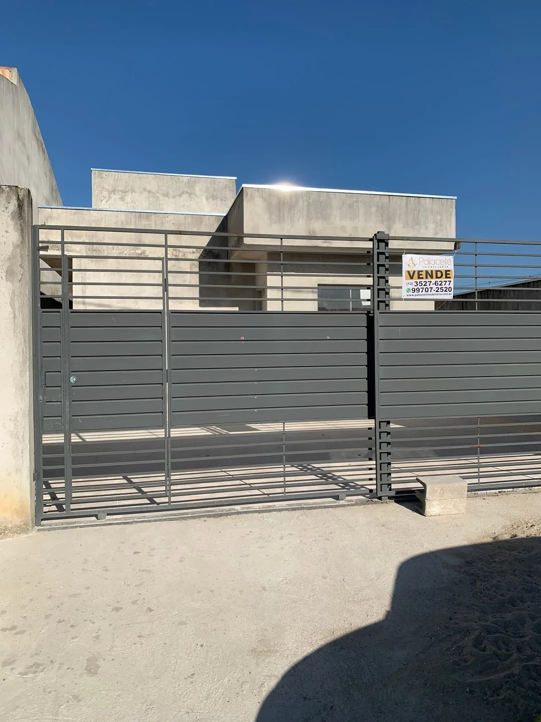 Imagem Casa à venda 2 Quartos, 2 Vagas, 200M², Cesar Park, Pindamonhangaba - SP