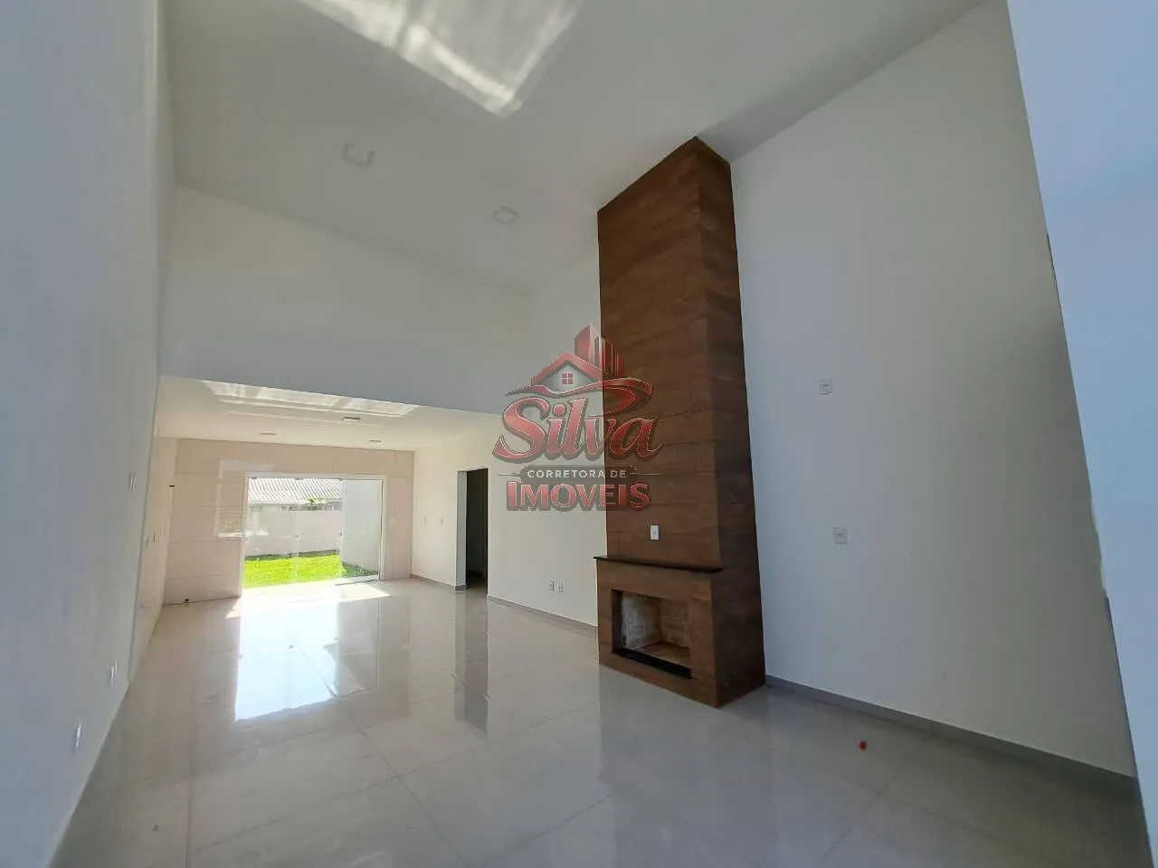 Imagem Casa alto padrão com suíte no Centro de Imbé