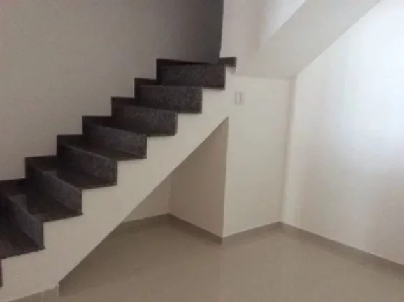 Imagem CASA COM 79 m² - VILA VOTURUA - SÃO VICENTE SP