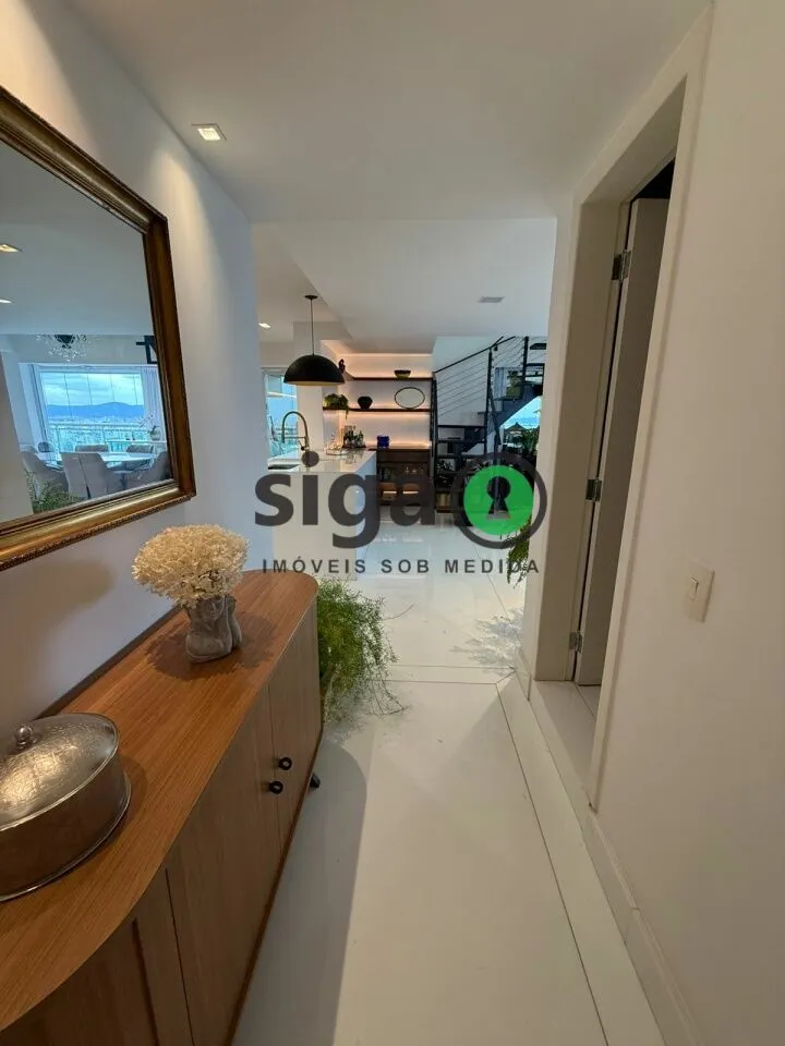 Imagem Cobertura duplex, para LOCAÇÂO, MOBILIADA com 200m², 3 suites, 3 vagas, no bairro Cerqueira César
